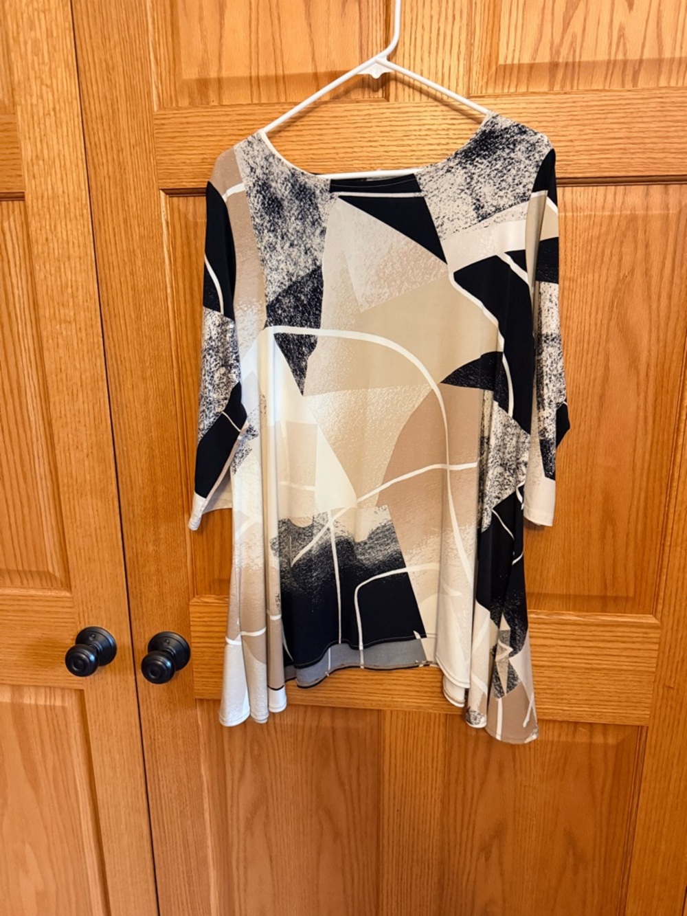 Alfani Black and White Abstract Top